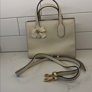 Gucci GG Bow Ivory Leather Small Tote Crossbody Bag Double G Ribbon Entrupy Auth